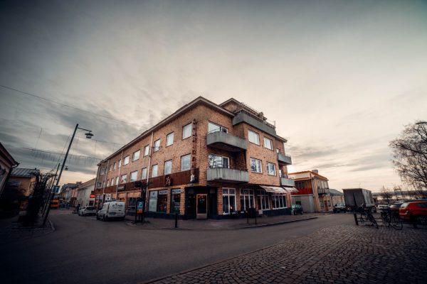 Hatten 1